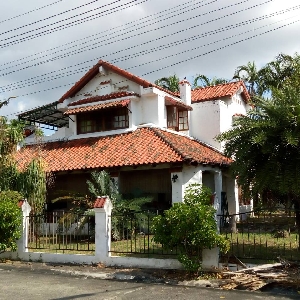 Code 1180 A house in Palm Spring, Nong Hoi