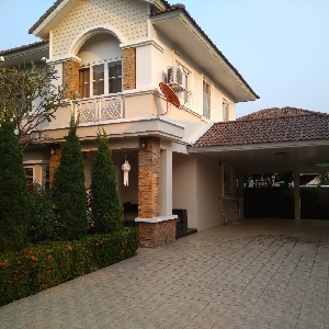 Code 1338 Luxurious house in Home in Park for sale