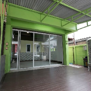 Code KRB8222 Hostel business in Tha Pae for sale 