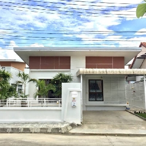 Code KRB8674 House for rent