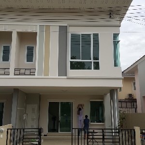 code KRB8406 New town home for rent